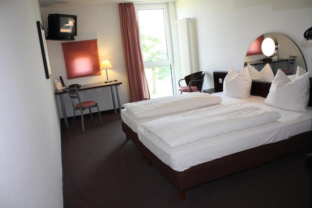 AK 1 Hotel Ducherow Buitenkant foto